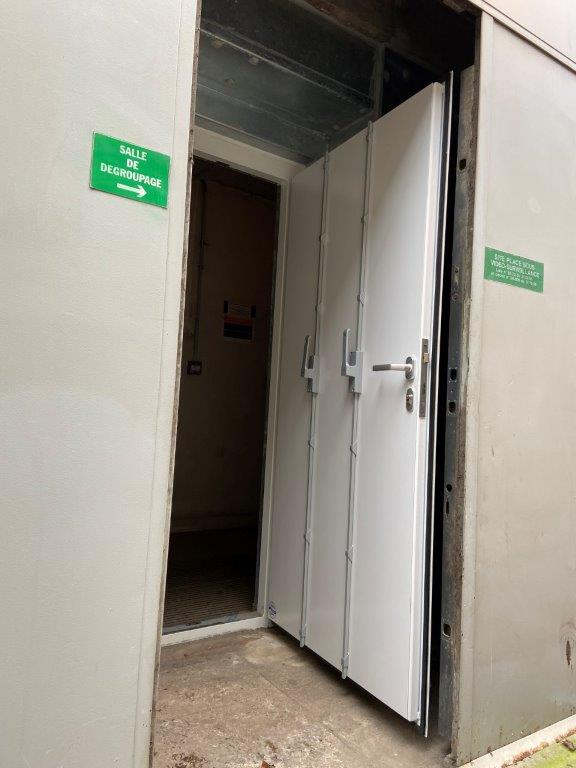 aqualock-tür-sonder-louvre-paris